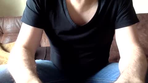 Neu242Gierig online show from 17, 1, 2025