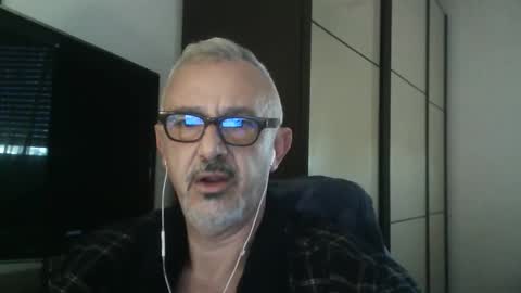 nevenerabis online show from 6, 11, 2025