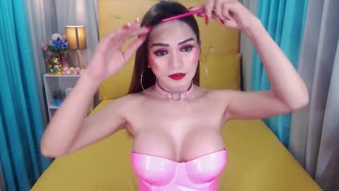 Snapshot of newduostshugecocks chatting on 12, 3, 2025 Carmella online show from 12, 3, 2025