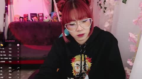 Snapshot of newjadedelux chatting on 4, 3, 2025 New Account Jade Delux online show from 4, 3, 2025