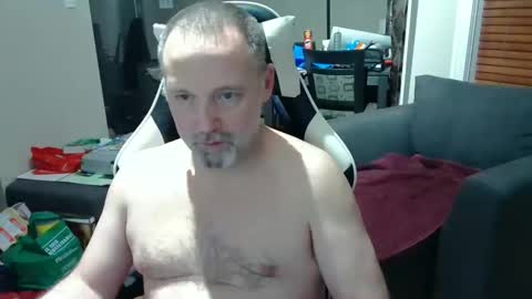 Snapshot of newvvorld chatting on 12, 2, 2025 NewWorld online show from 12, 2, 2025