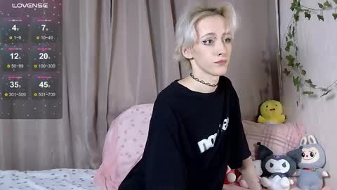 NextVibe1 online show from 24, 11, 2025