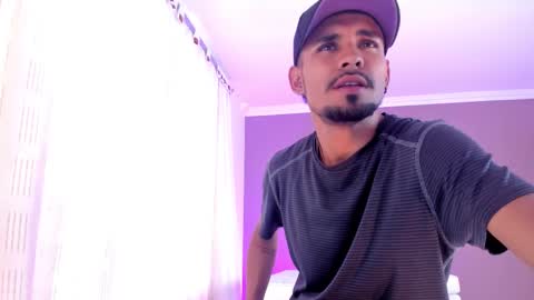 Snapshot of neyder_sanz chatting on 18, 2, 2026 NEYDER online show from 18, 2, 2026