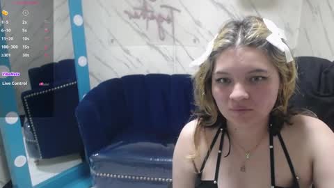 Snapshot of nezuko_v chatting on 6, 1, 2026 nezuko_v online show from 6, 1, 2026