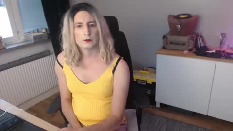 Alia Sparkles online show from 2, 12, 2024