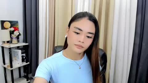 hottie nicole online show from 8, 2, 2026