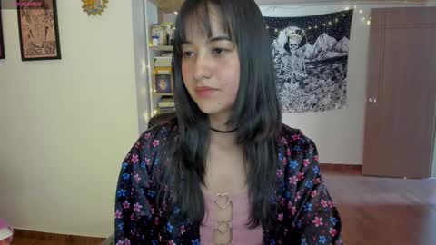 Snapshot of nia_blaze chatting on 24, 9, 2025 Nia online show from 24, 9, 2025