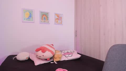  Nia  online show from 28, 2, 2026