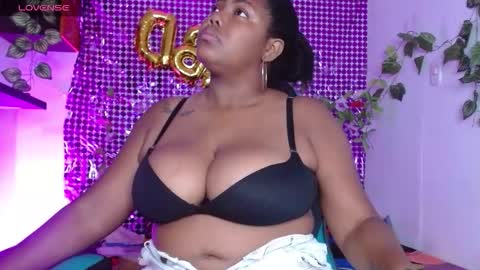 Snapshot of niawk_ chatting on 1, 2, 2026 Niawk online show from 1, 2, 2026