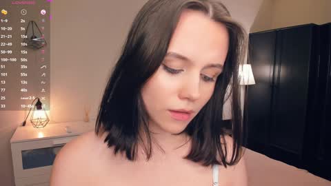 Snapshot of nice_kisss chatting on 6, 12, 2024 Alice online show from 6, 12, 2024