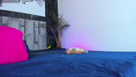 Snapshot of nicelle_carson chatting on 17, 2, 2025 Nicolle online show from 17, 2, 2025