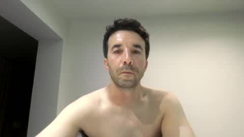 Snapshot of niciboi chatting on 25, 6, 2026 James online show from 25, 6, 2026