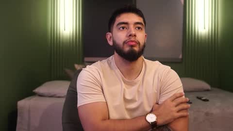 Snapshot of nick_vans chatting on 25, 10, 2025 Jhohan online show from 25, 10, 2025