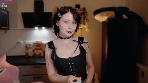 nickari_x online show from 10, 7, 2026