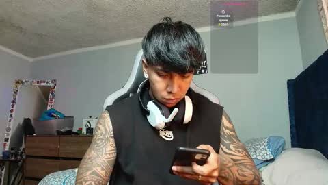 Nickhot0609 online show from 13, 10, 2025