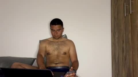 nicktristen_16 online show from 25, 10, 2025