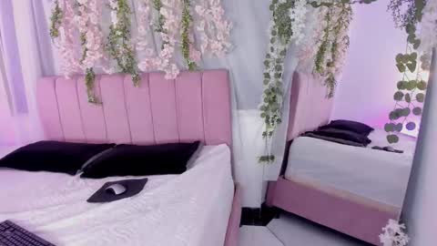 nicky_bonny18 online show from 16, 2, 2026