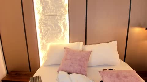 Nicky  online show from 20, 11, 2025