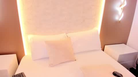 Nicky  online show from 23, 12, 2025