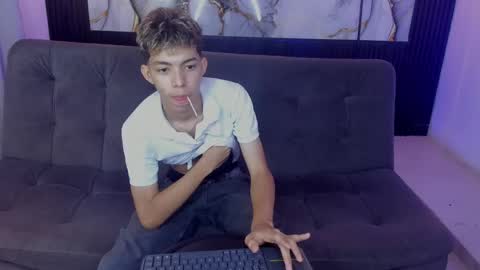 nico_naughtyboy online show from 31, 5, 2026