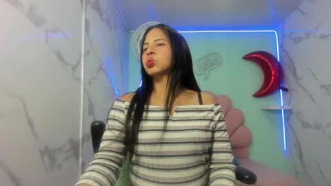 Snapshot of nicol_ross19 chatting on 19, 1, 2026 nicol_ross19 online show from 19, 1, 2026