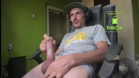 L. Nicolas online show from 10, 9, 2025