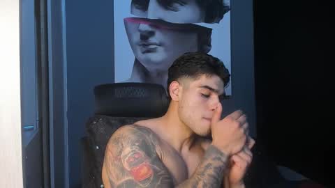 Snapshot of nicolasmuscle chatting on 13, 10, 2025 Andres online show from 13, 10, 2025