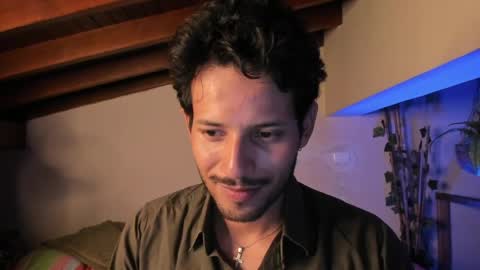 nicolasrodrii online show from 16, 4, 2026