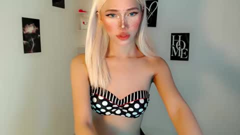 ITS ME NICOLE online show from 15, 2, 2026