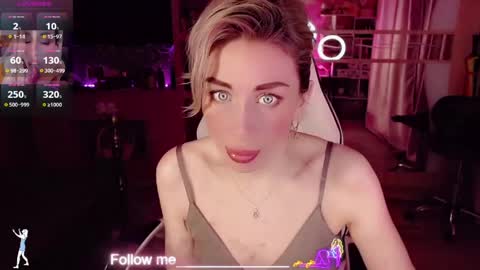 Nicole online show from 18, 4, 2026