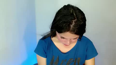 nicole_kiss01 online show from 3, 10, 2025