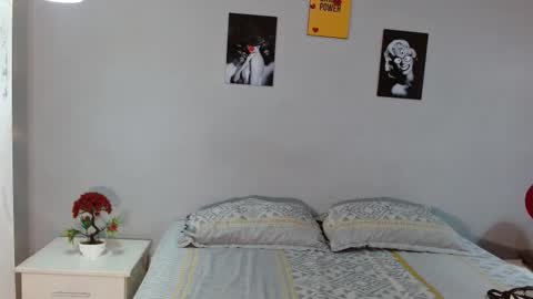 nicole_mayer01 online show from 26, 9, 2025