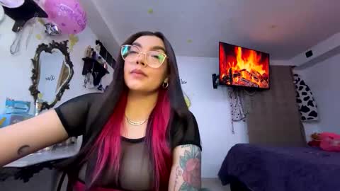 Nicole online show from 17, 4, 2026