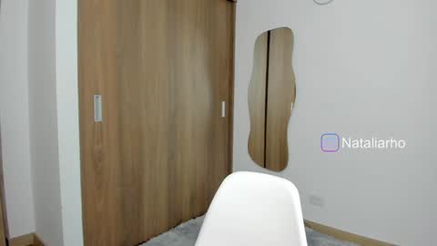 Snapshot of nicole_whitee chatting on 20, 12, 2024 N A T A L I A online show from 20, 12, 2024