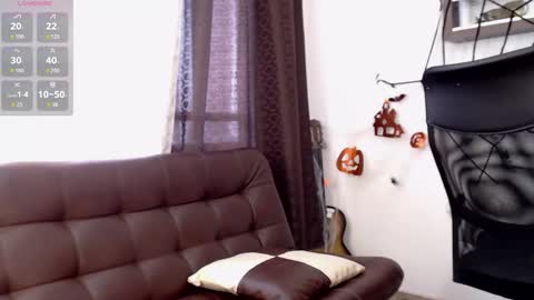 nicoledance69 online show from 17, 10, 2025