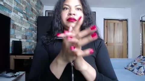 Snapshot of nicoleebon chatting on 25, 10, 2025 Nicole online show from 25, 10, 2025