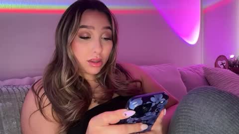 nicolelovesyou444 online show from 20, 2, 2026