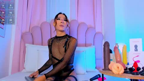 nicolemadrird online show from 1, 4, 2026