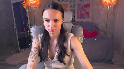 Nicole online show from 31, 5, 2026