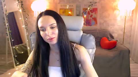 Nicole online show from 21, 6, 2026
