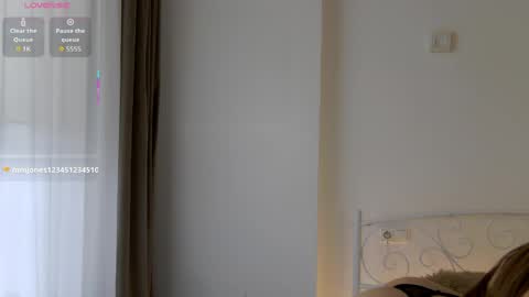 Nicol online show from 7, 4, 2026