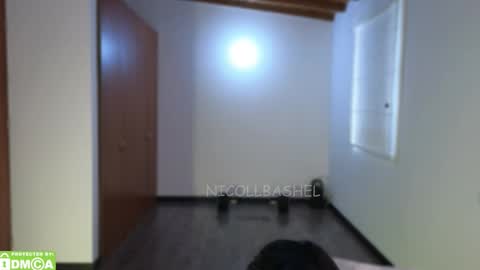 Nicoll  Independent model online show from 16, 11, 2025