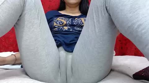 Snapshot of nicolleowens chatting on 22, 10, 2025 NICOLLE online show from 22, 10, 2025