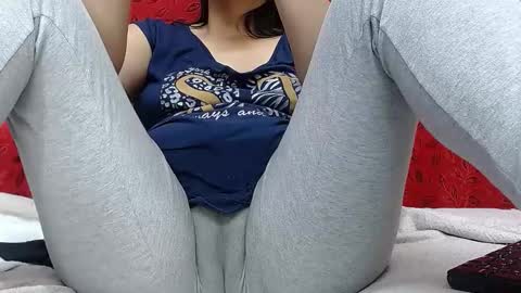 Snapshot of nicolleowens chatting on 30, 11, 2025 NICOLLE online show from 30, 11, 2025