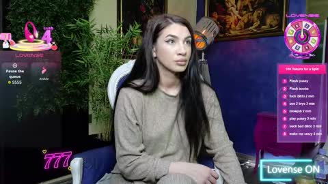 Nicolle online show from 11, 2, 2026