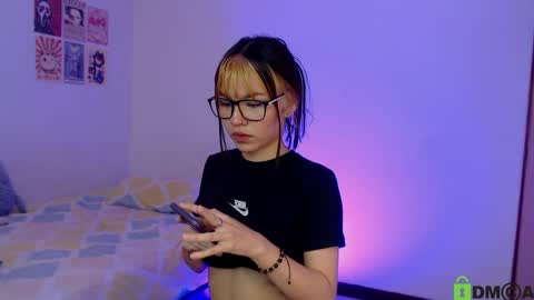 NicoRobin777 online show from 9, 4, 2026