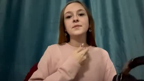 Snapshot of nidadingson chatting on 4, 11, 2025 Jenny online show from 4, 11, 2025