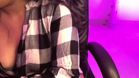 nightqueen107446 online show from 24, 10, 2025