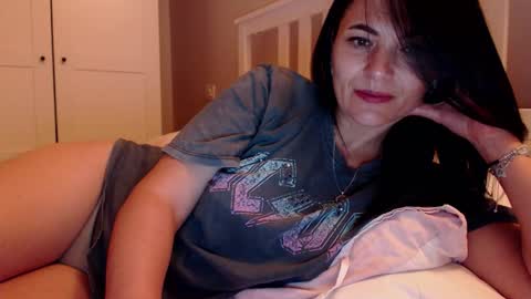leona online show from 30, 9, 2025