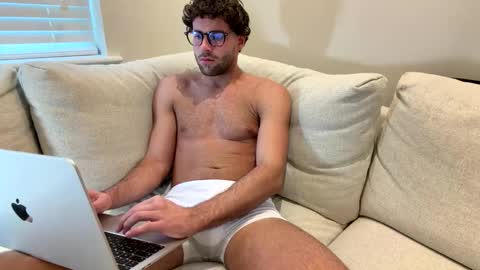 Snapshot of nightvyre chatting on 1, 3, 2026 nightvyre online show from 1, 3, 2026